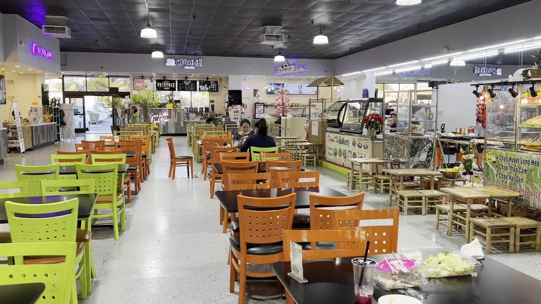 QT Golden Market Place and Food Court