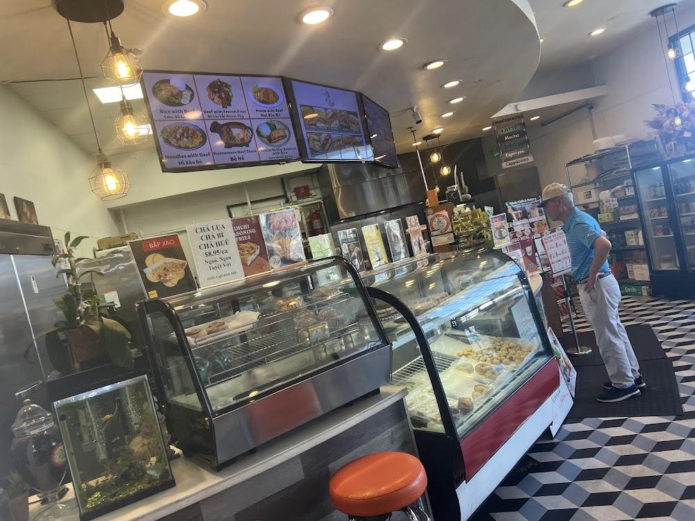 QT Golden Market Place and Food Court